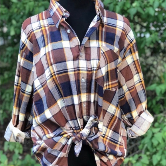 Upcycled Vtg Flannel Shirt with Cowboy Appliqué - Picture 3 of 7